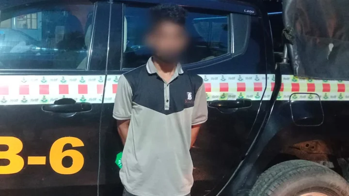 খুলনায় তুষার হত্যা মামলার সন্দেহভাজন আসামি আরিফ গ্রেপ্তার