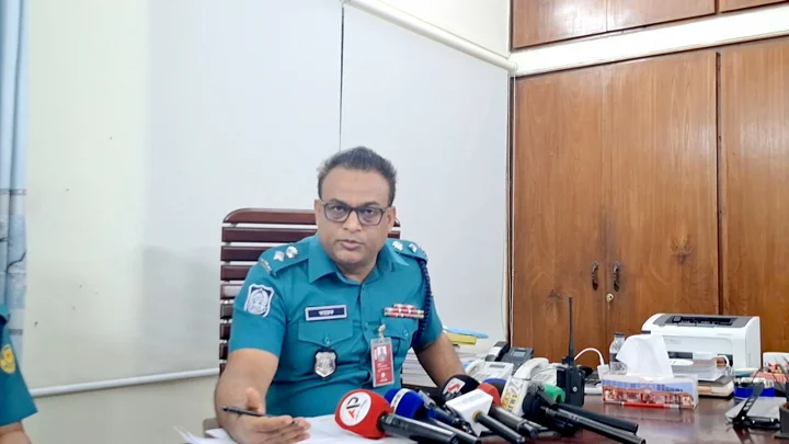 দক্ষিণখানে ছিনতাই চক্রের মূলহোতা গ্রেপ্তার, মোবাইল উদ্ধার
