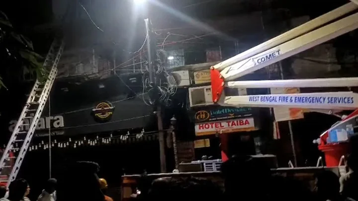 কলকাতার হোটেলে ভয়াবহ আগুন, শিশুসহ ৯ বাংলাদেশি নিহত