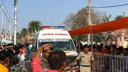 ভারতে মন্দিরে পদদলিত হয়ে ৭ জনের মৃত্যু