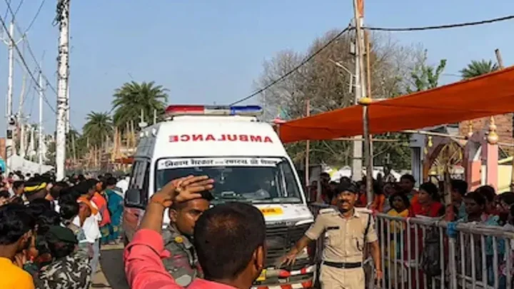 ভারতে মন্দিরে পদদলিত হয়ে ৭ জনের মৃত্যু