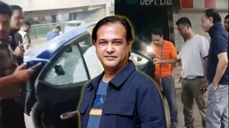 অটোরিকশায় এসে সংগীতশিল্পী আসিফের গাড়িতে গুলি ছুড়ে দুর্বৃত্তরা