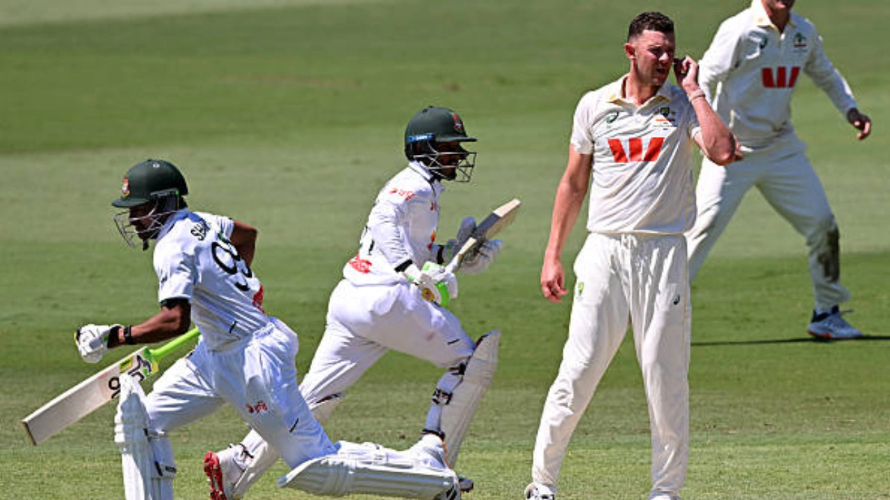 তানজিদের শতকের দিনে ভাঙল যেসব রেকর্ড