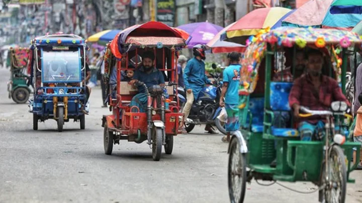 অটোরিকশার লাগাম টানতে আসছে নতুন নিয়ম