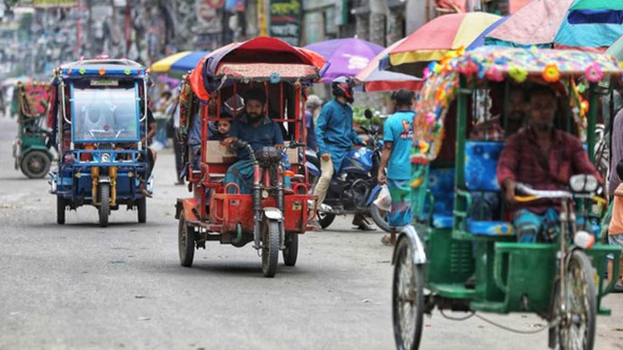 অটোরিকশার লাগাম টানতে আসছে নতুন নিয়ম