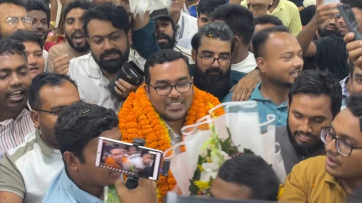 নিজের স্কলারশিপ বেগম খালেদা জিয়াকে উৎসর্গ করলেন ছাত্রদল নেতা