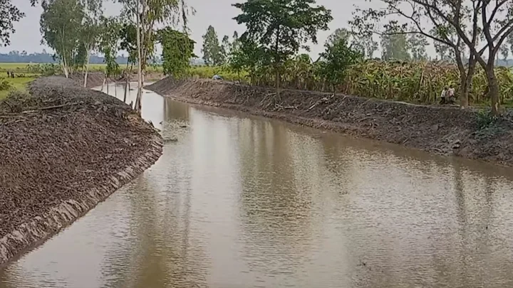 বগুড়ায় খাল খননের উদ্বৃত্ত ১ কোটি ৭৮ লাখ টাকা ফেরত