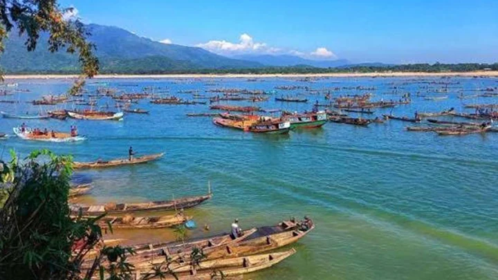 সুনামগঞ্জের দুটি বালুমহাল থেকে বালু উত্তোলনে নিষেধাজ্ঞা