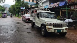 বান্দরবান-থানচি সড়কে বাসের পর জিপ-মাহেন্দ্র চলাচলও বন্ধ