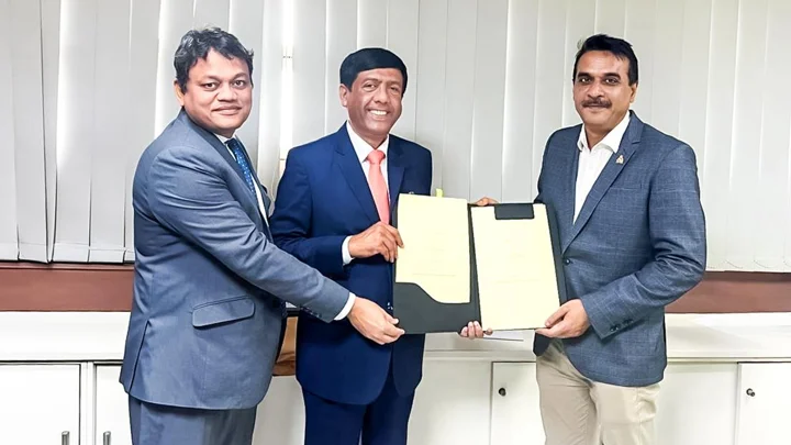 বাংলাদেশ ব্যাংকের হাজার কোটি টাকার সবুজ পুনঃঅর্থায়ন স্কিমে সাউথইস্ট ব্যাংক