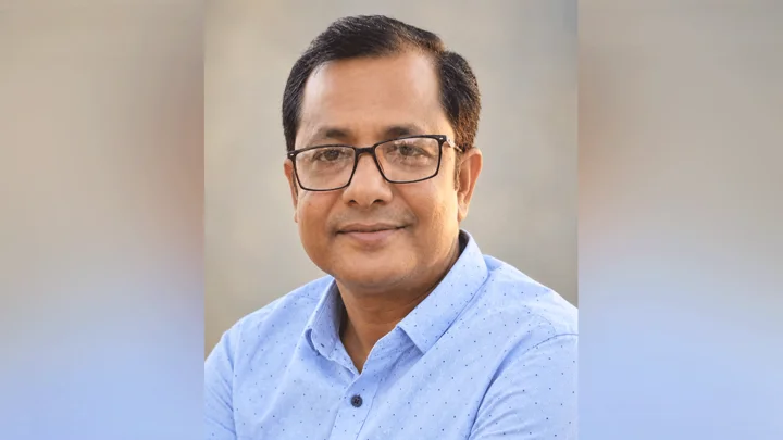 পুলক চ্যাটার্জির মৃত্যুর পর বকেয়া ১০ লাখ টাকা দিল সমকাল