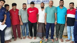 নেত্রকোনায় জুয়ার আসর থেকে যুবদল নেতাসহ আটক ৮