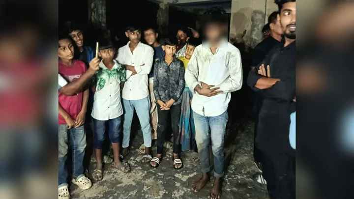 চুরির অভিযোগে আটক যুববকে পড়ানো হলো ১০০ রাকাত নফল নামাজ