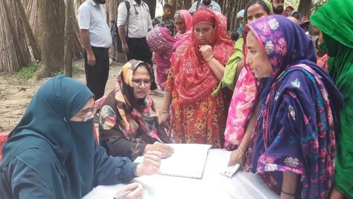 ৭ হাজার মানুষের চিকিৎসার ভরসা এক কমিউনিটি ক্লিনিক