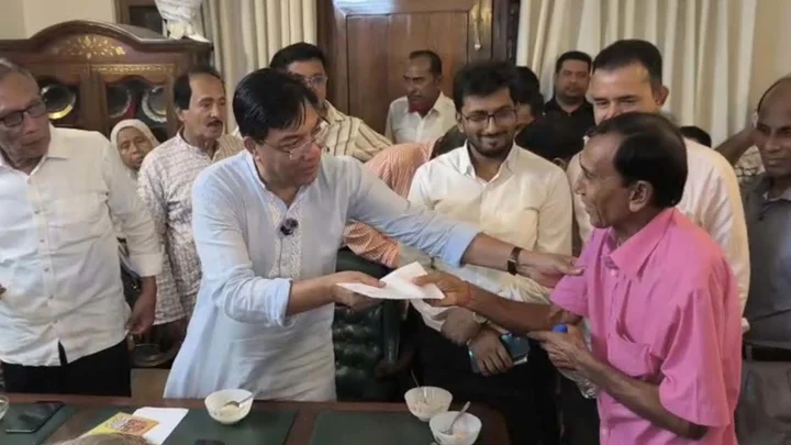 বিএনপি ছাড়া কোথাও নিরাপদ থাকবেন না, সনাতন ধর্মাবলম্বীদের বিমানমন্ত্রী