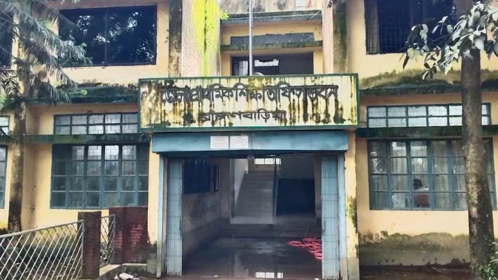 প্রধান শিক্ষক ছাড়াই চলছে ব্রাহ্মণবাড়িয়ার ৪০৯ প্রাথমিক বিদ্যালয়