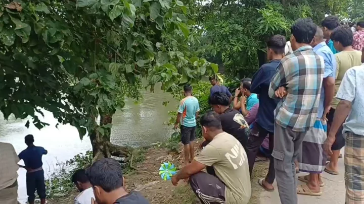 জগন্নাথপুরে নৌকাডুবিতে নিখোঁজ আরও দুজনের মরদেহ উদ্ধার