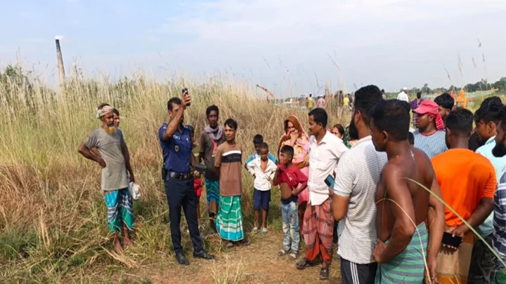 ৬ বছরের শিশুকন্যাকে হত্যা, চিকিৎসাধীন অবস্থায় বাবার মৃত্যু