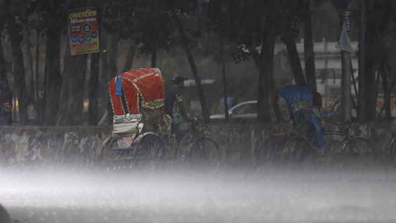 টানা ভারী বর্ষণের আভাস, চলবে কত দিন?