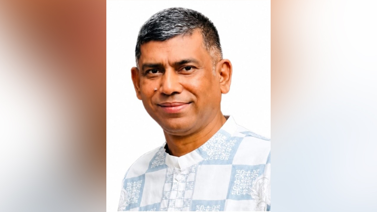 সরকারি গাছ কাটার টাকা ফেরত দিলেন বিএনপি নেতা
