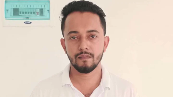 ভারতে যাওয়ার সময় নিষিদ্ধ ছাত্রলীগ নেতা আটক