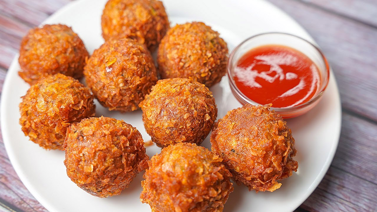ঘরেই বানিয়ে নিন চিকেন বল