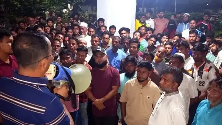 চট্টগ্রামে কিশোর অপরাধ প্রতিরোধে পুলিশের অভিযানে আটক ৪৪৫