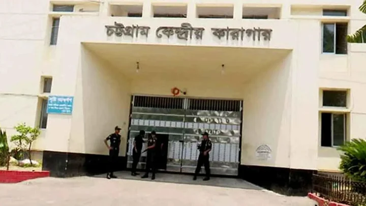 জামিনের আসামি মুক্তি না পাওয়ায় সিনিয়র জেল সুপারকে শোকজ