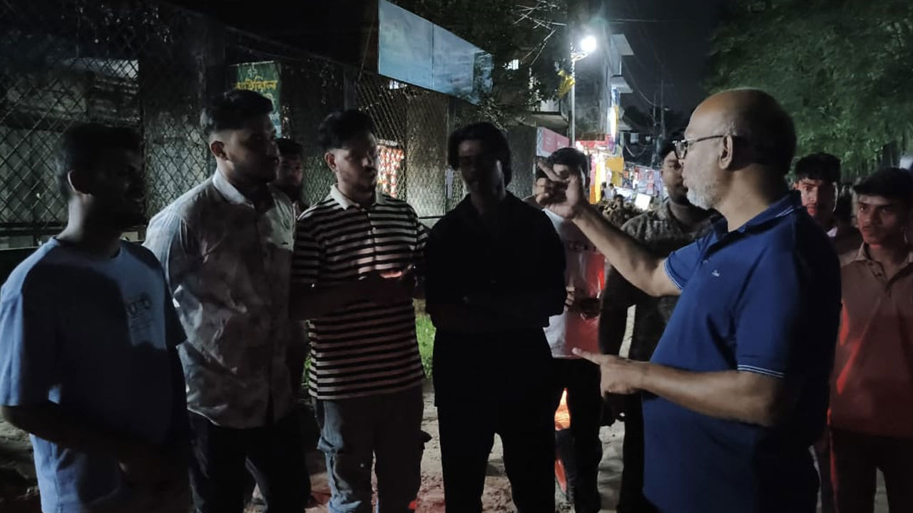 চবিতে বহিরাগতদের তিন মোটরসাইকেল জব্দ, মুচলেকা দিয়ে মুক্তি