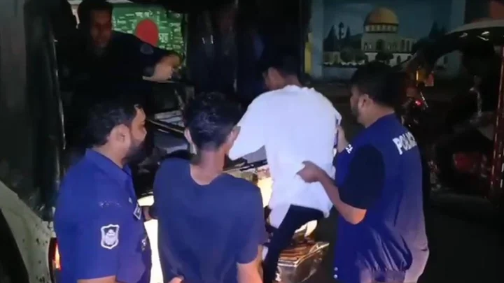 কুমিল্লায় ১৮ থানায় একযোগে অভিযান, আটক ২৫২