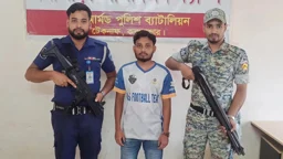 টেকনাফে অপহৃত ৪ যুবক উদ্ধার, অপহরণ চক্রের এক সদস্য আটক