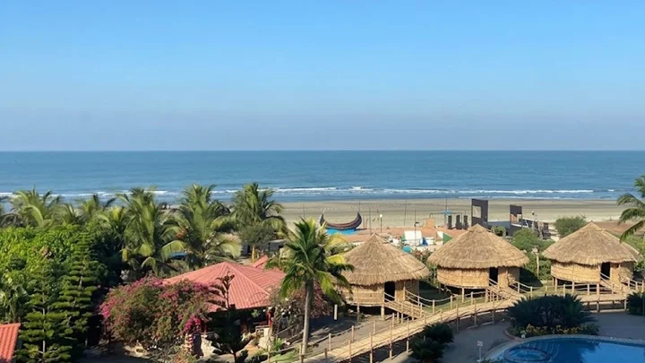 কক্সবাজারে নোটিশ-জরিমানার আড়ালে চলছে যেসব রিসোর্ট
