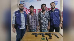 হাটহাজারীতে অস্ত্র তৈরির কারখানার সন্ধান, আটক ২