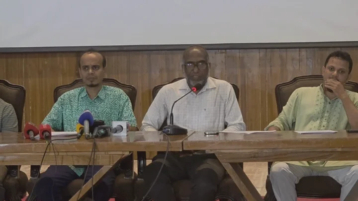 চুয়েটে নতুন ভিসির যোগদান, প্রবেশ ঠেকানোর হুঁশিয়ারি শিক্ষক-কর্মকর্তাদের