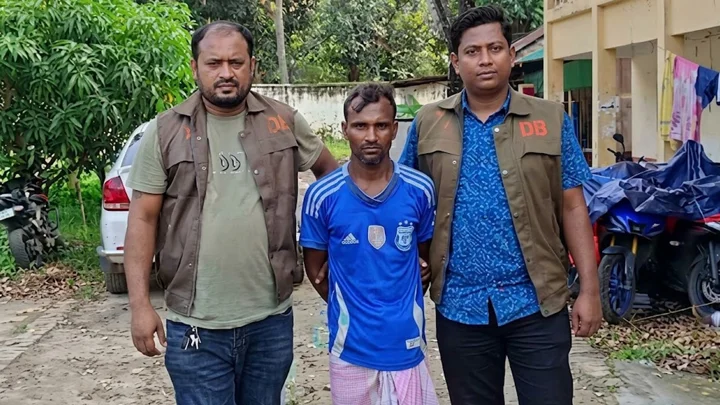 ছেড়ে গেছেন স্ত্রী-সন্তান, আসামি সুমনের অতীতে যা রয়েছে
