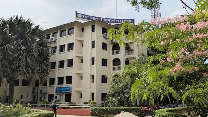 কুবিতে সংঘর্ষ তদন্তে দুই কমিটি, ৫ কার্যদিবসের মধ্যে প্রতিবেদন