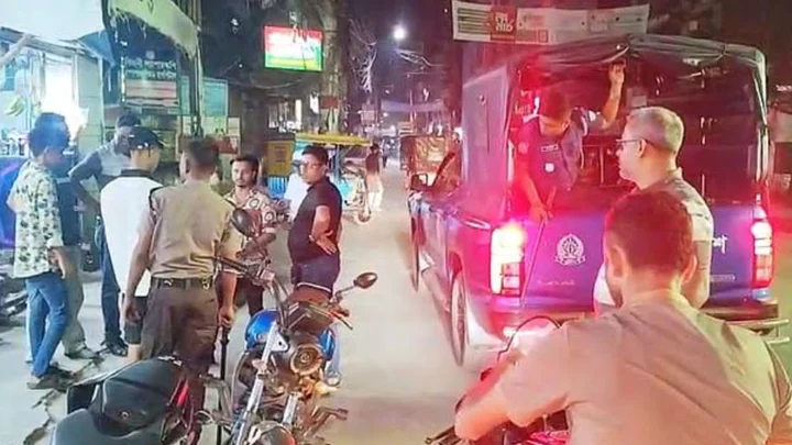 কুমিল্লায় অভিযানে কিশোর গ্যাং রতন গ্রুপের ‘সেকেন্ড ইন কমান্ড’সহ আটক ২৫৪
