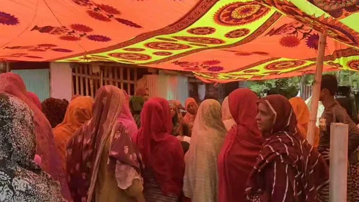গলায় ভাত আটকে প্রাণ গেল বৃদ্ধের