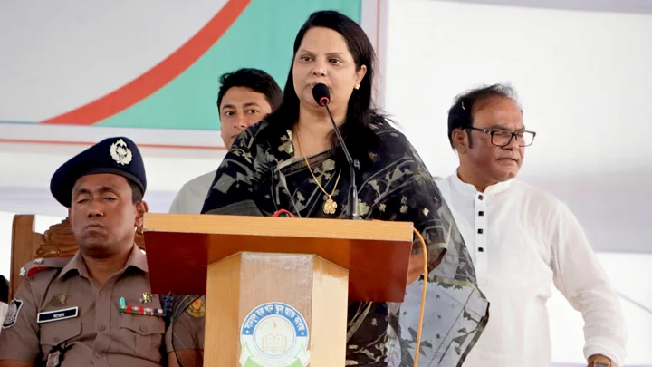 হাসপাতাল নয়, ডেঙ্গুর বিরুদ্ধে লড়াই শুরু হোক ঘর থেকেই: ডিসি ফরিদা
