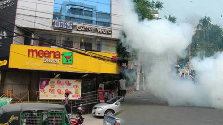 ধানমন্ডিতে পরপর দুটি ককটেল বিস্ফোরণ, আটক ৩