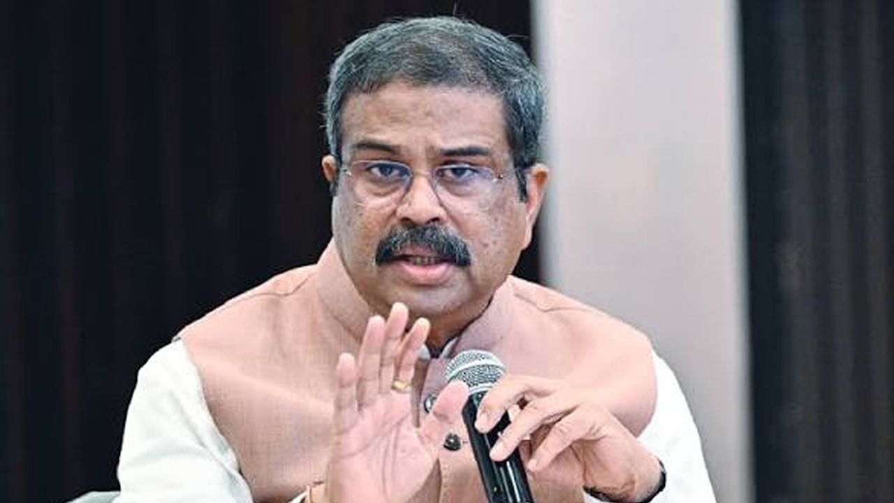পদত্যাগের কারণ ব্যাখ্যা করলেন ধর্মেন্দ্র প্রধান