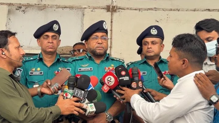 ক্লিনিকে হামলার ঘটনায় আসামিদের ধরতে অভিযান চলছে: ডিএমপি কমিশনার