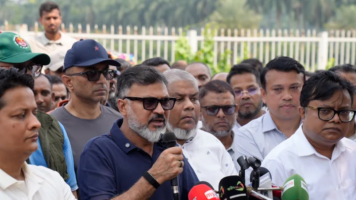 ডেঙ্গু প্রতিরোধ ও ফুটপাত পুনর্দখল রোধে কাজ করছে ডিএনসিসি : প্রশাসক