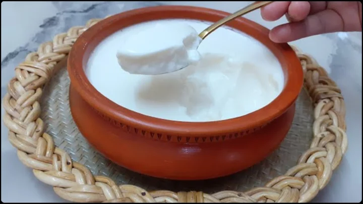 এক মাস টানা টক দই খেলে শরীরে যে পরিবর্তন আসবে