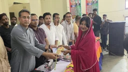 সোনাতলায় এসএসসি ও সমমানের জিপিএ-৫ প্রাপ্ত শিক্ষার্থীদের সংবর্ধনা