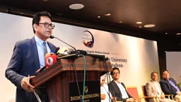 ইংরেজি মাধ্যমের শিক্ষার্থীদের পাবলিক বিশ্ববিদ্যালয়ে ভর্তির সুযোগ দিতে কমিটি গঠন করা হবে: শিক্ষামন্ত্রী