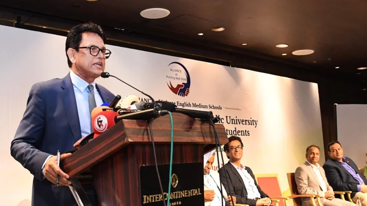 ইংরেজি মাধ্যমের শিক্ষার্থীদের পাবলিক বিশ্ববিদ্যালয়ে ভর্তির সুযোগ দিতে কমিটি গঠন করা হবে: শিক্ষামন্ত্রী