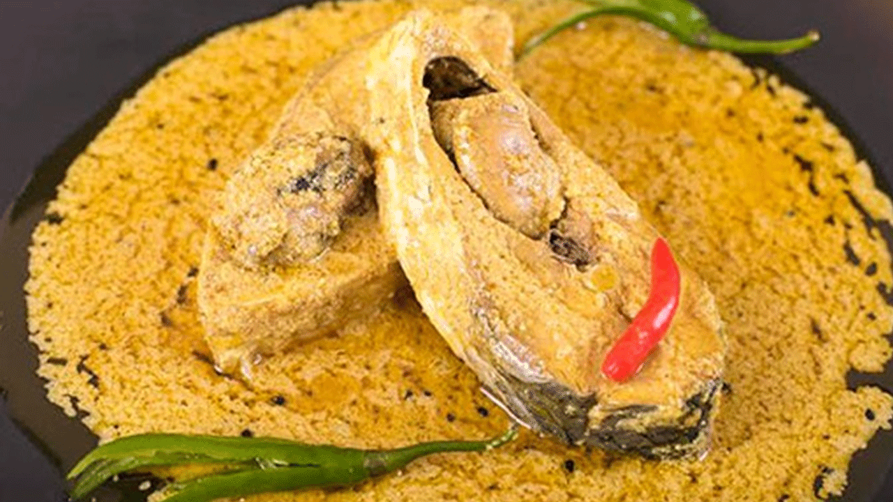 ঘরেই বানান ঐতিহ্যবাহী ইলিশ পাতুরি
