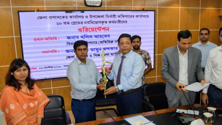 বরিশালে ৬০ টাকা ফি দিয়ে চাকরি পেলেন ৫৭ জন