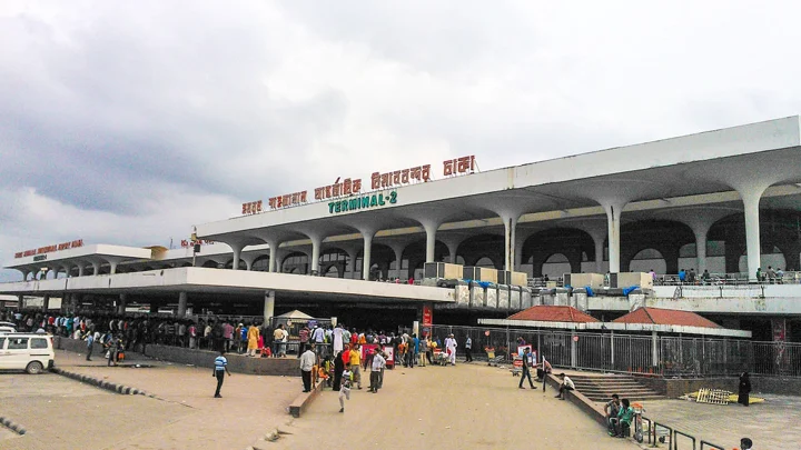 ইউরোপের ৩ দেশ ফেরত এলেন ৪০ বাংলাদেশি